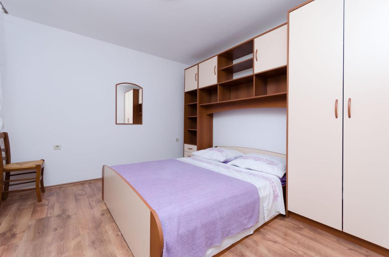 Apartment Zdenko Rovigno Esterno foto