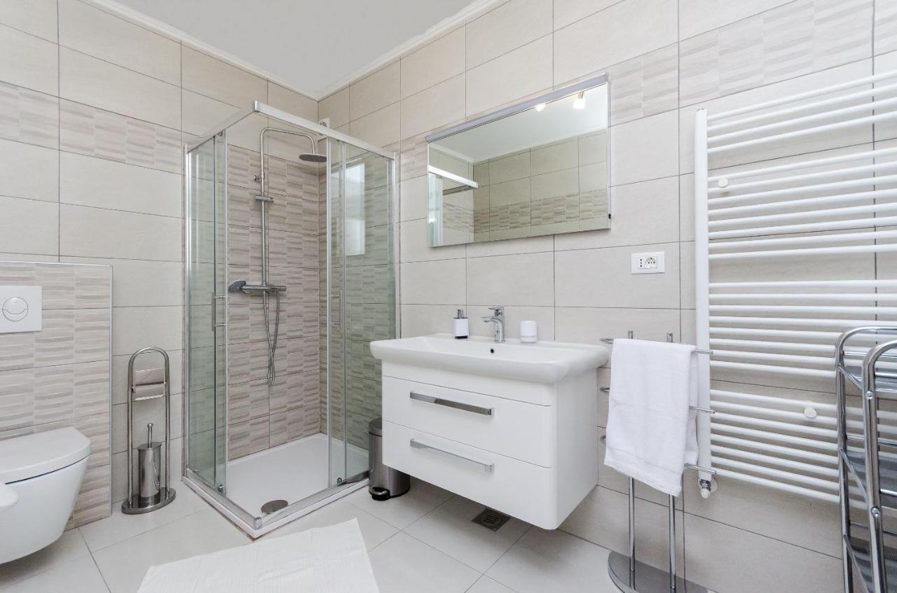 Apartment Zdenko Rovigno Esterno foto