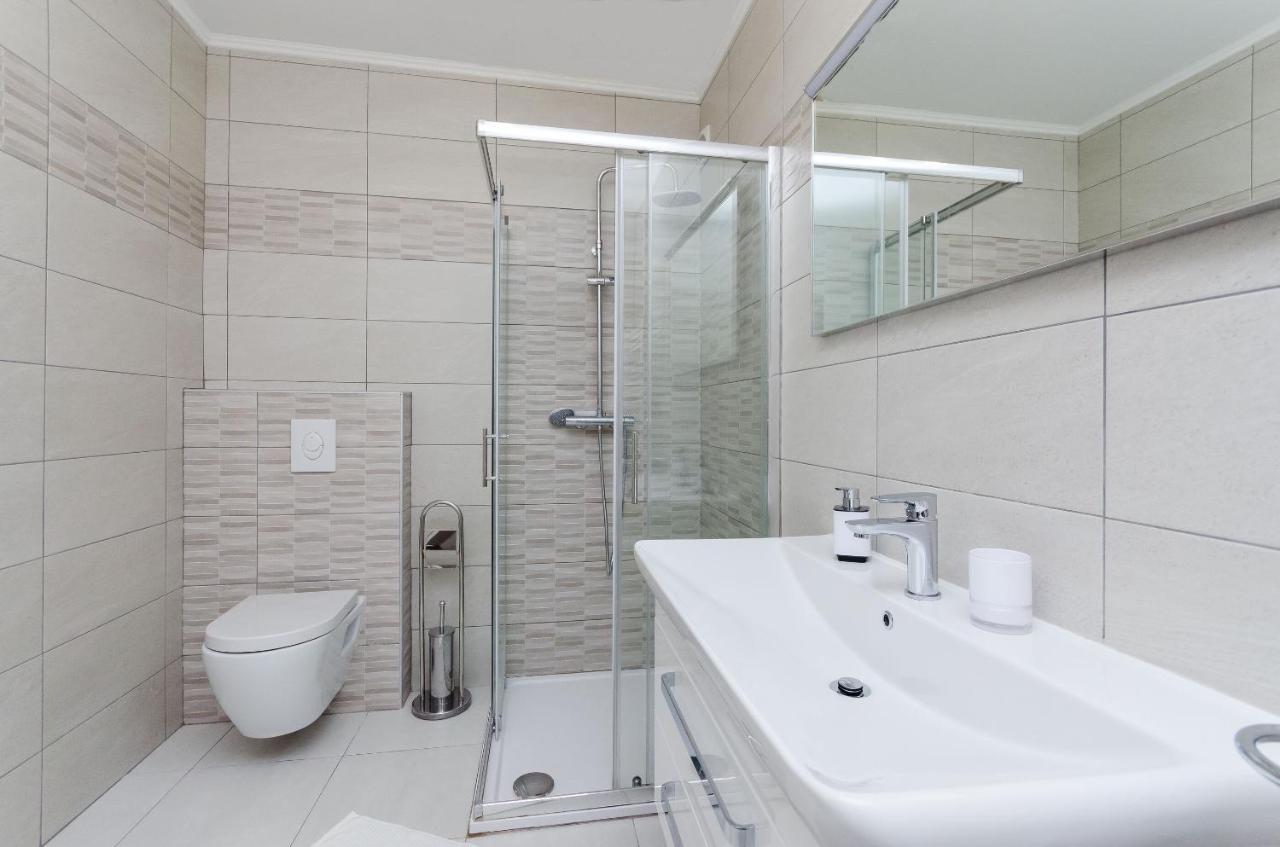 Apartment Zdenko Rovigno Esterno foto