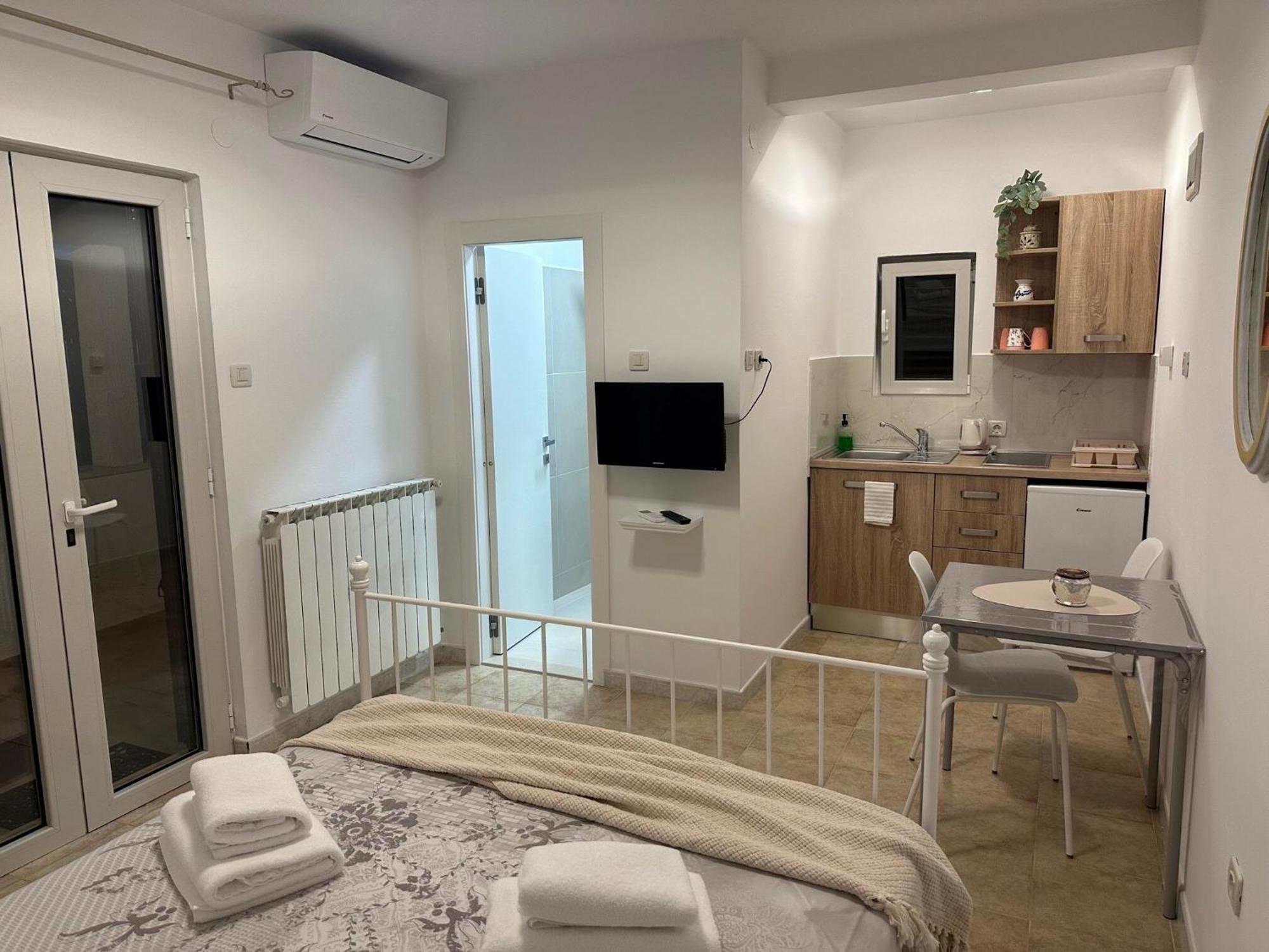 Apartment Zdenko Rovigno Esterno foto